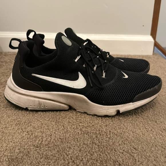 Nike presto fly mens size 11 black and white - Picture 1 of 6